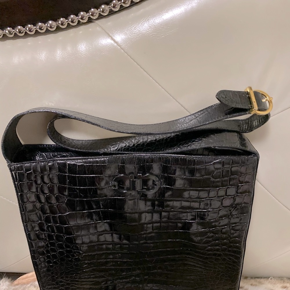 ❤️Ferragamo authentic ❤️